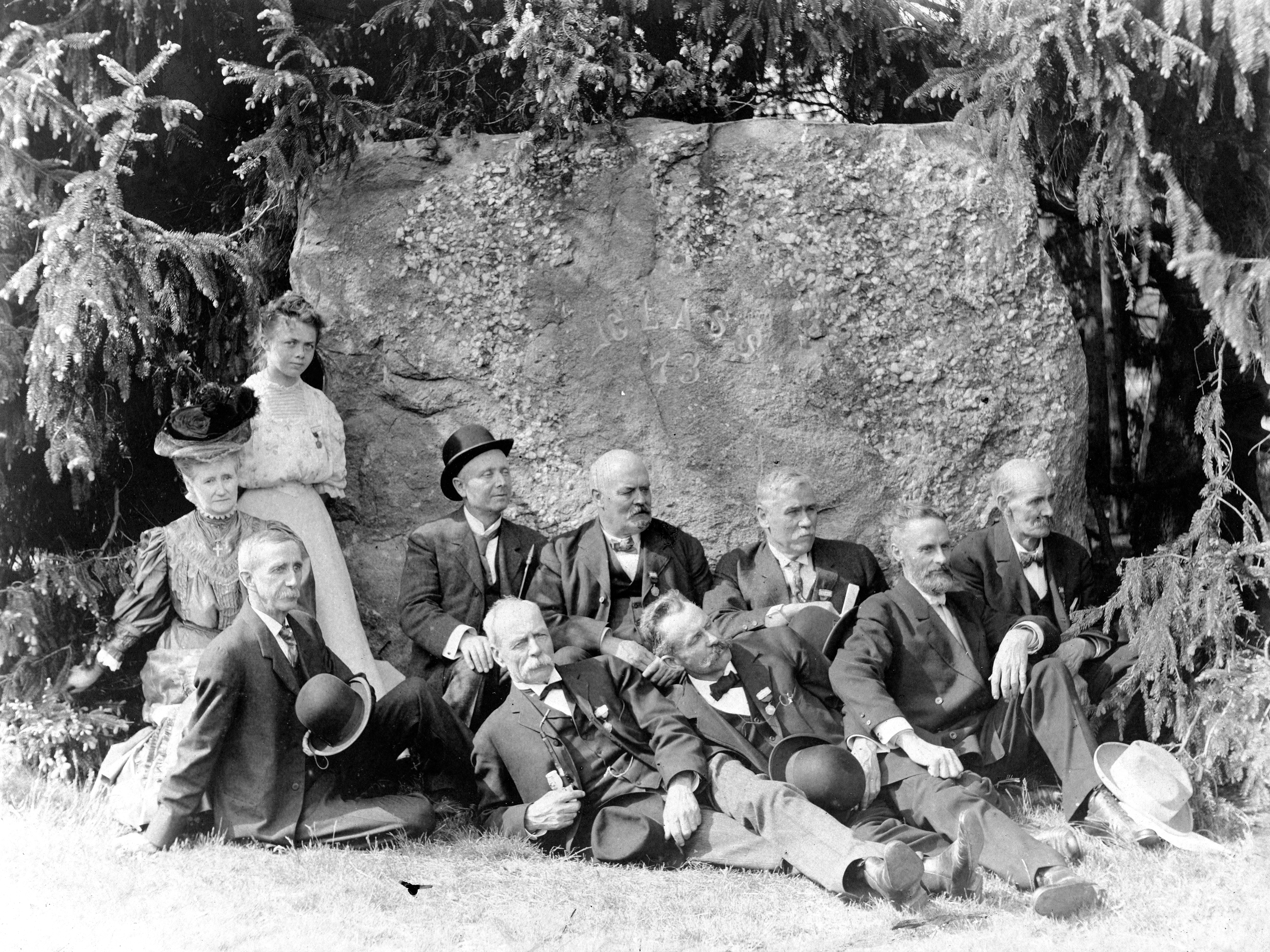 Class Reunion of 1873 in front of the Rock, May 30, 1907