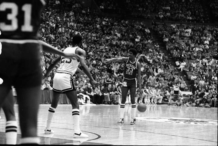 Magic Johnson Pointing, 1978