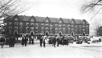 Wells Hall, 1916