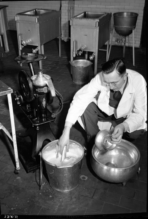 J.M. Jensen Kneeling