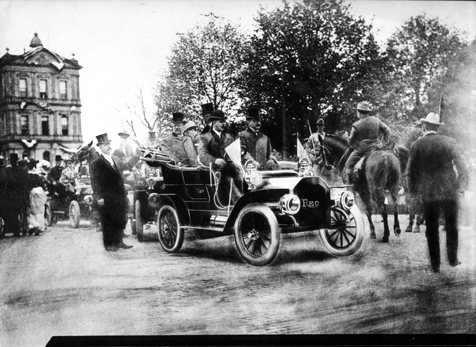 President Roosevelt arrives at M.A.C., 1907