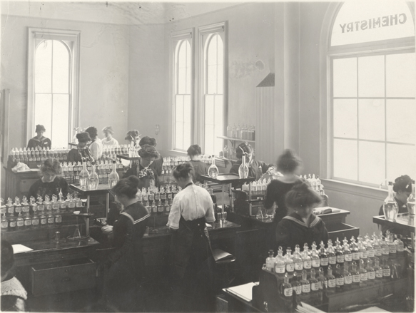 Chemistry lab, date unknown