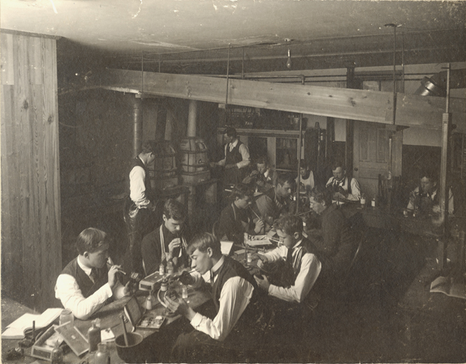 Students do a blowpipe analysis in Chemistry Lab, 1896