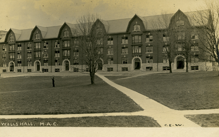 Students at Wells Hall, date unknown