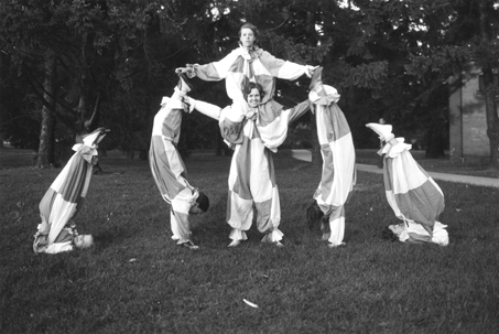 Female tumblers, 1933