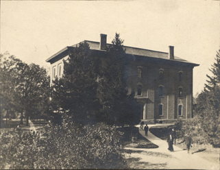 Students at College Hall, date unknown