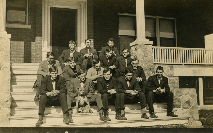 Men of the Eclectic Literary Society at 'Tic House, 1908