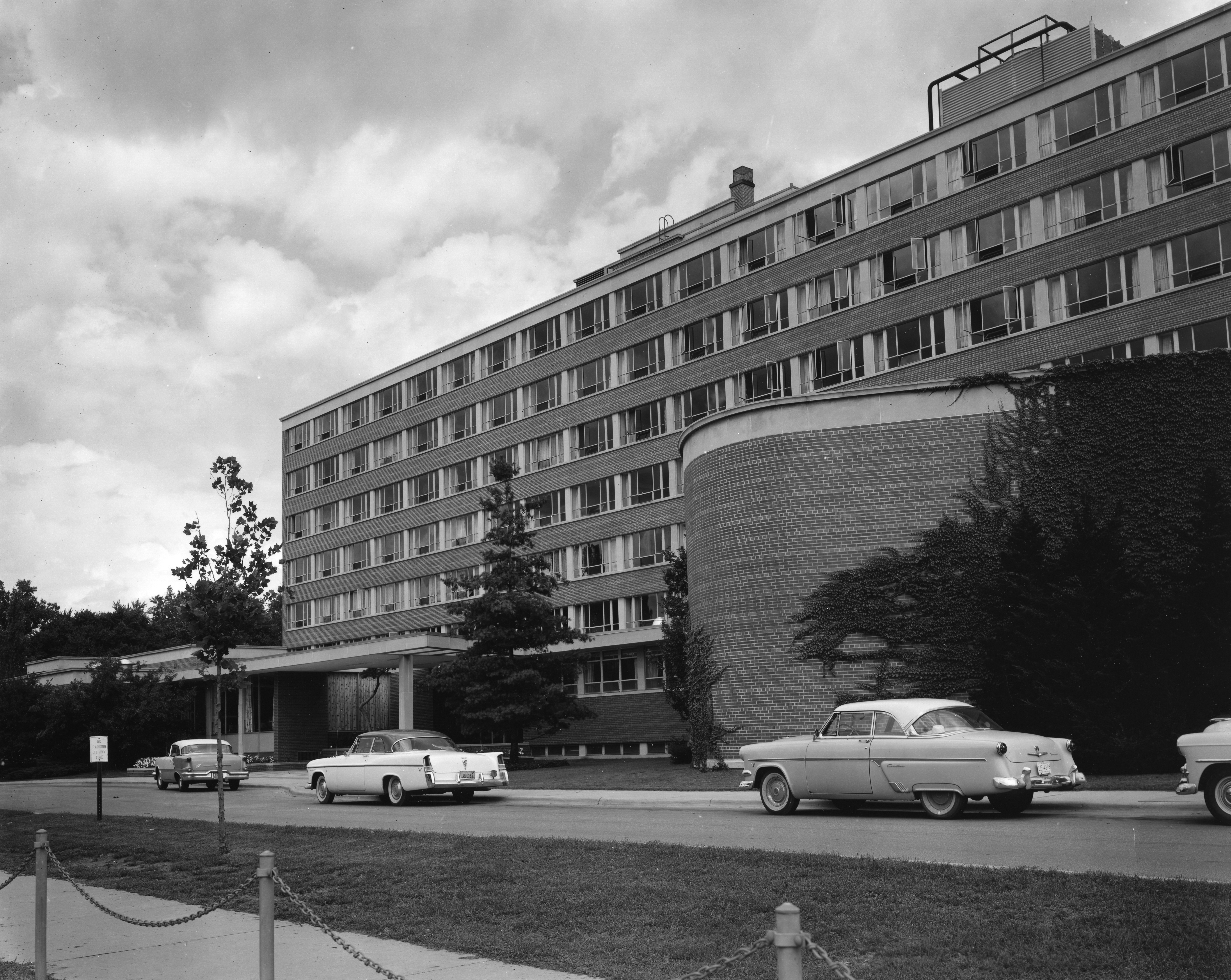 Kellogg Center, 1956