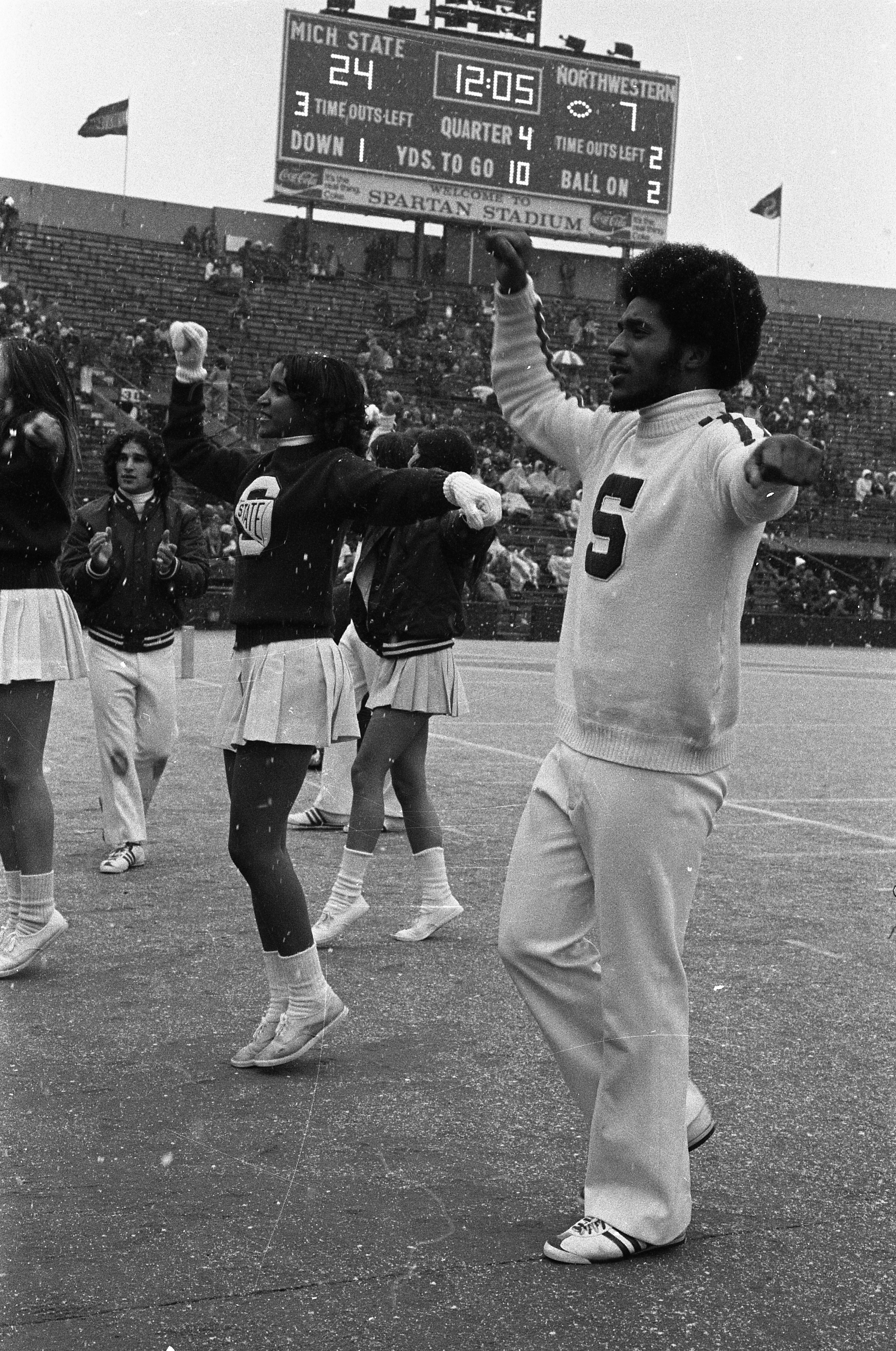 Cheerleaders at the MSU vs Northwestern football game, 1972