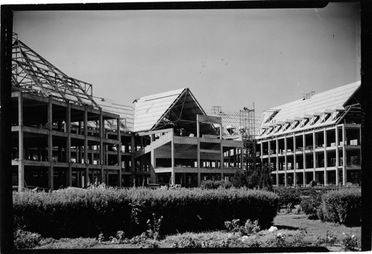 Landon Hall construction, 1947