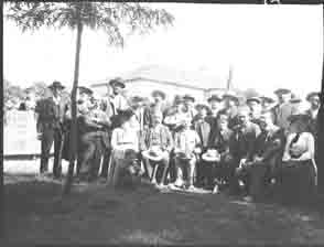 Unidentified group portrait (Frank M. Benton papers), circa 1880s