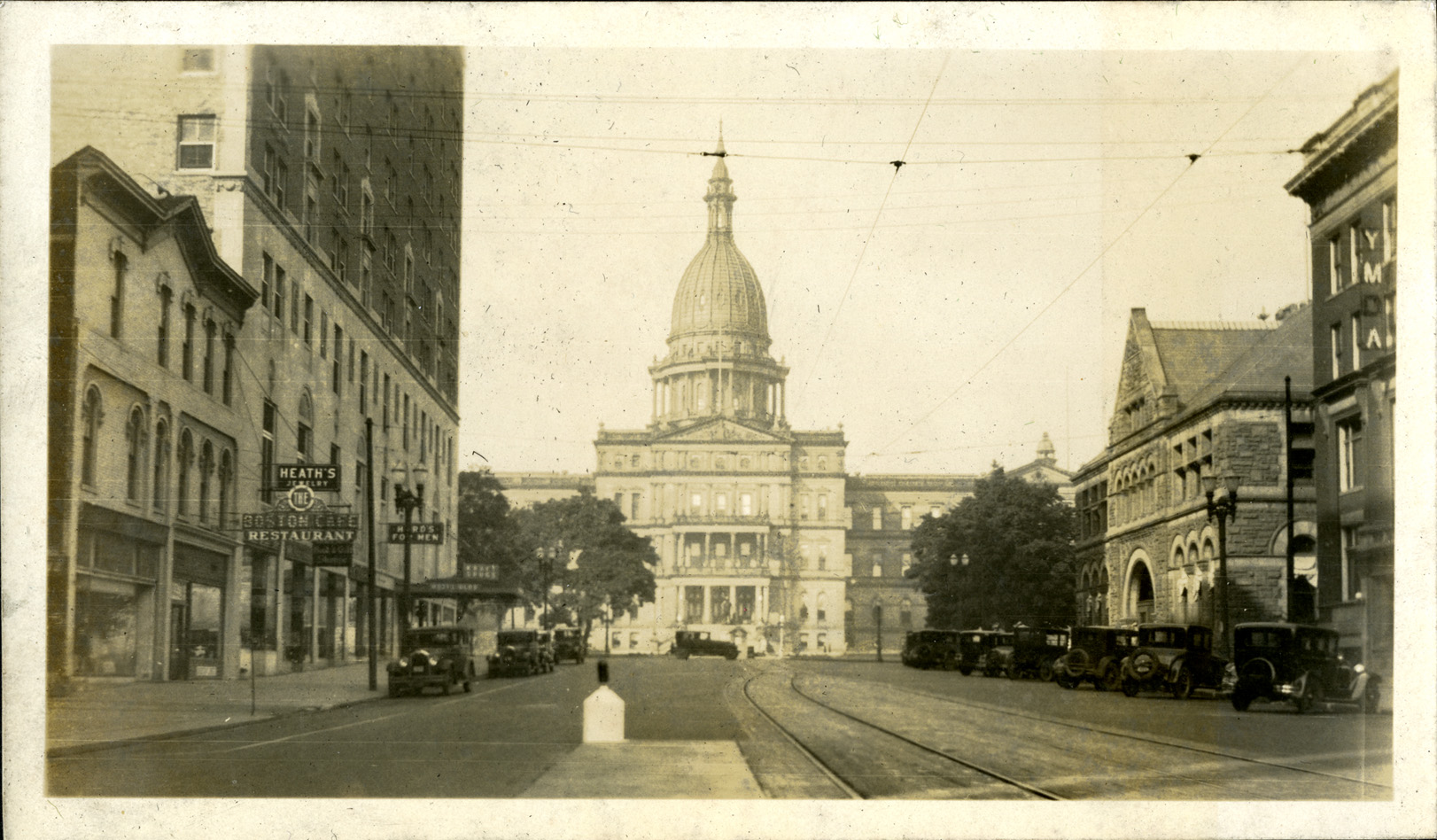 Lansing capitol building, circa 1925