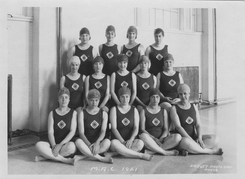 Women's Life Saving Corps, 1921