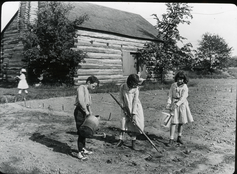 4-H Garden Club Demonstration