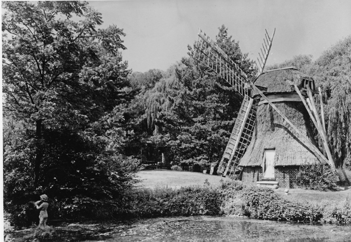 Kellogg Biological Station Windmill, undated