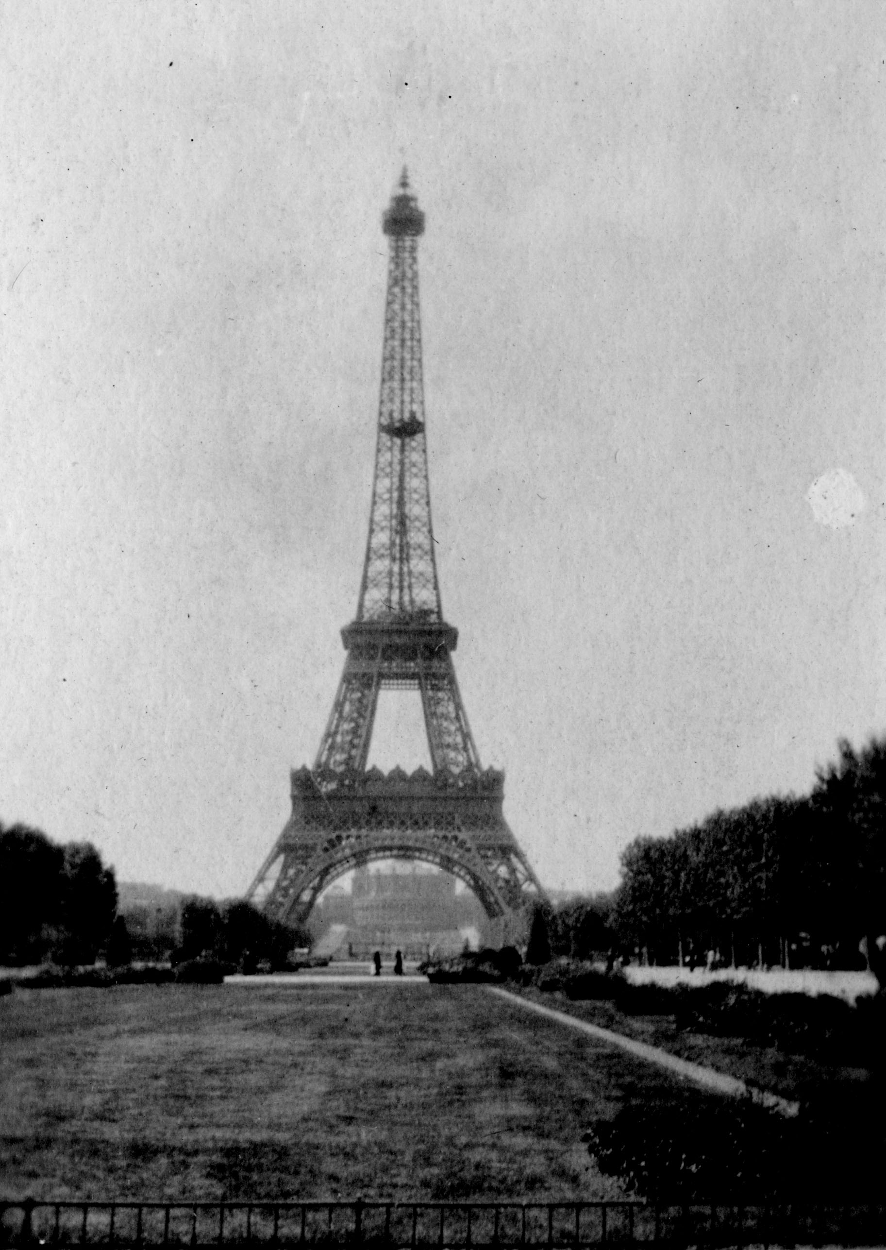 Eiffel Tower, circa 1918
